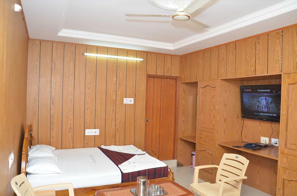 Saravanan Lodge Chennai Chambre photo