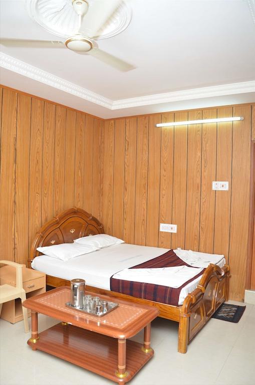 Saravanan Lodge Chennai Chambre photo
